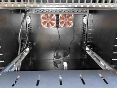../../_images/03-cooling-fans.400x300.25.jpeg