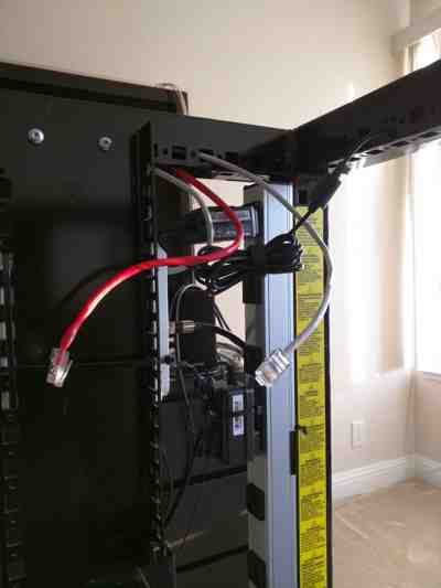 ../../_images/07-router-wiring.400x533.25.jpg