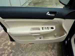 _images/17-driver-door.300x225.25.jpg