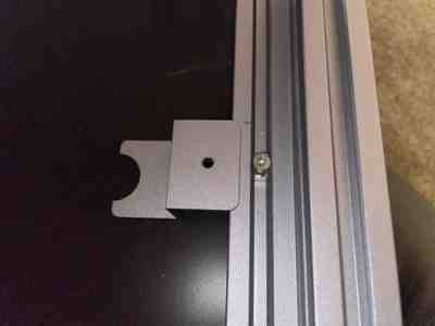 ../../_images/4-foot-fixture-marking.400x300.25.jpg