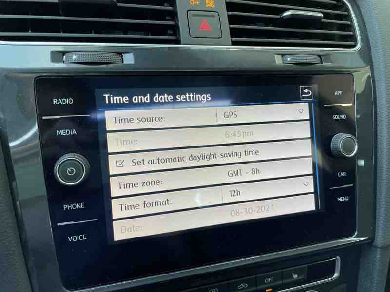 Automatic daylight saving time switchover