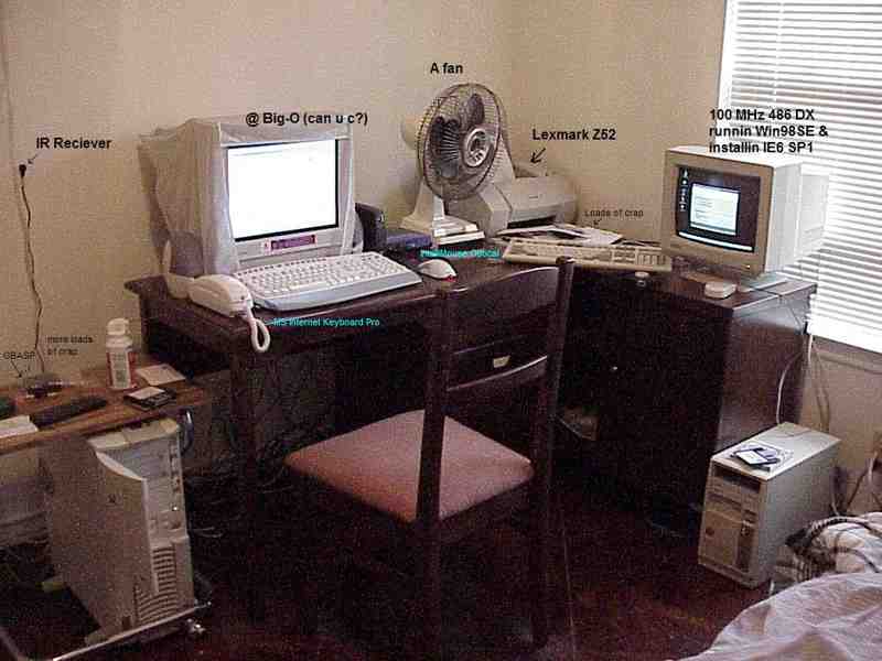../../_images/desk-2003-03-15-home-victoria.800x600.25.jpg