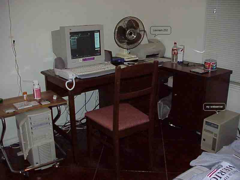 ../../_images/desk-2003-05-19-home-victoria.800x600.25.jpg