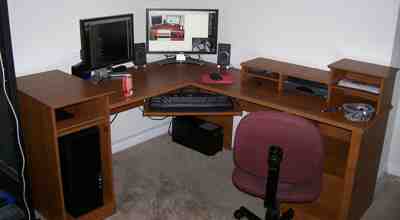 ../../_images/desk-2007-08-14-home-austin.400x220.25.jpg
