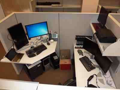 ../../_images/desk-2011-06-24-work-symantec.400x300.25.jpeg