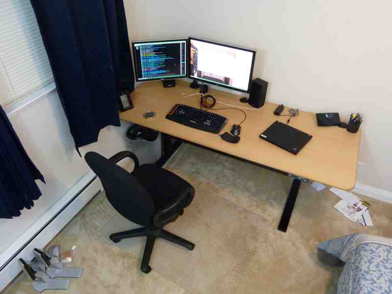 ../../_images/desk-2013-10-25-home-san-francisco.800x600.25.jpg