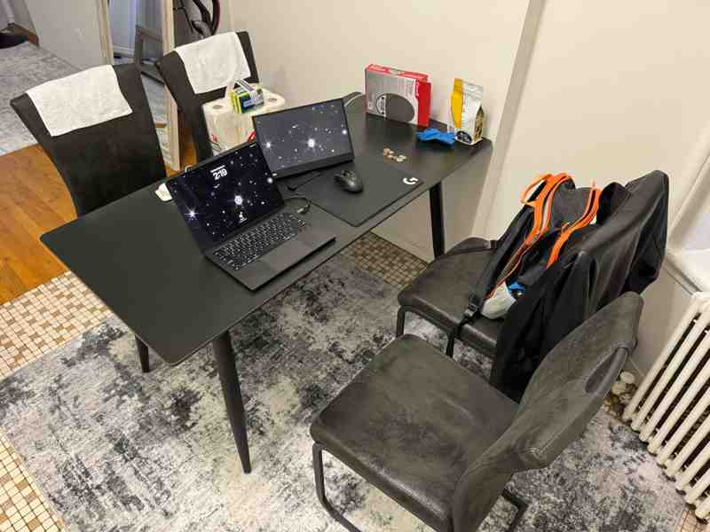 ../../_images/desk-2024-10-06-home-nyc.800x600.25.jpeg