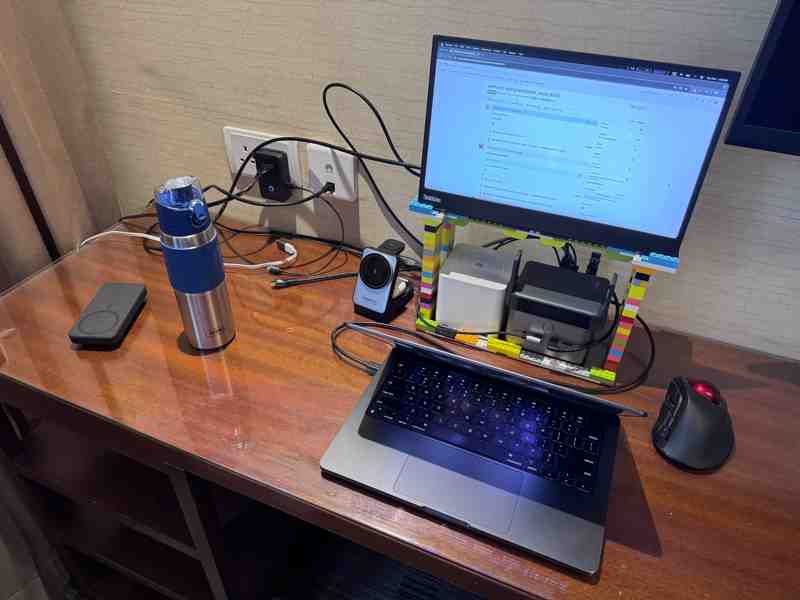 ../../_images/desk-2026-02-01-home-hong-kong.800x600.25.jpg